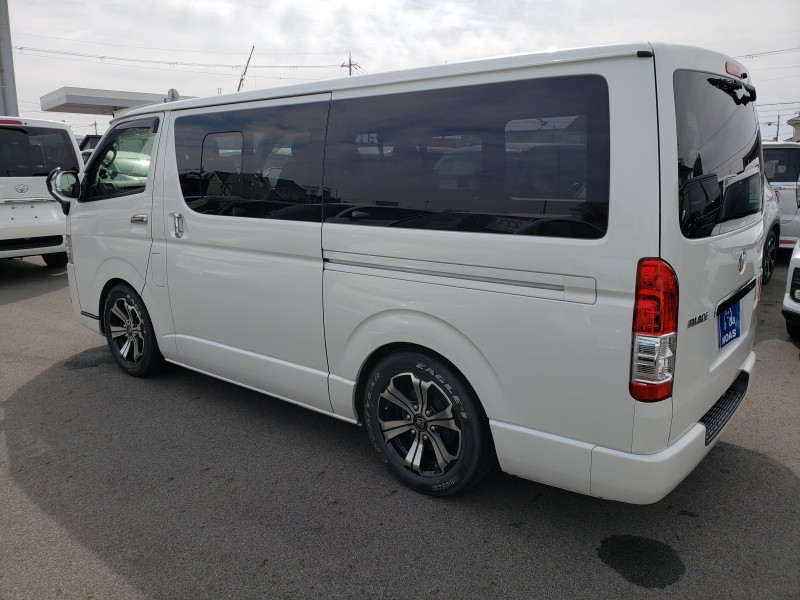 ハイエースバン9枚目