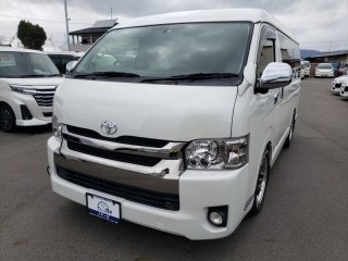 ハイエースバン