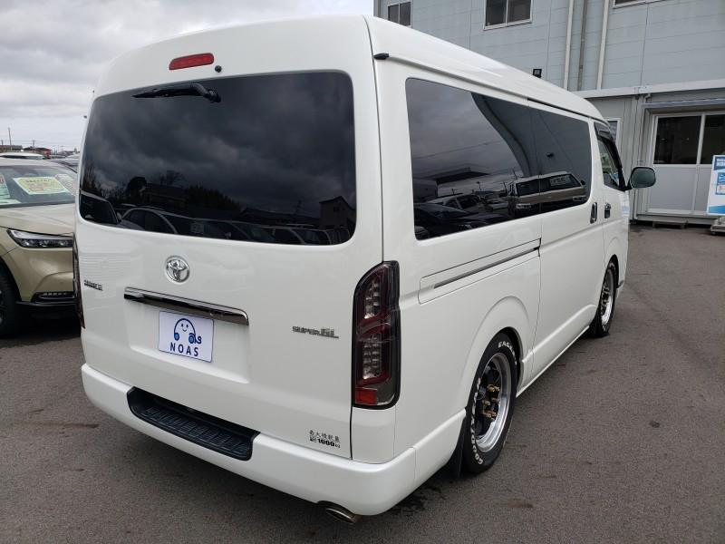 ハイエースバン6枚目