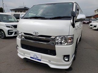 ハイエースバン