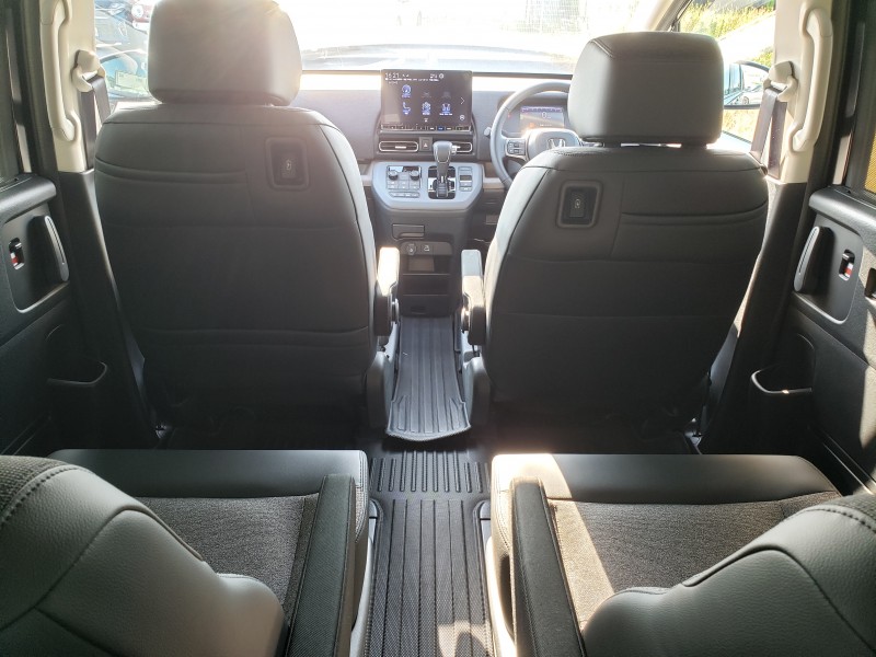 フリード40枚目