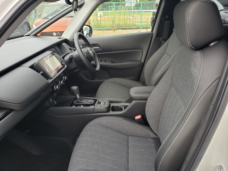 フィット30枚目