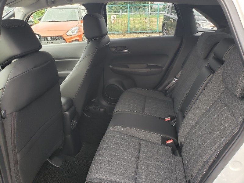 フィット31枚目