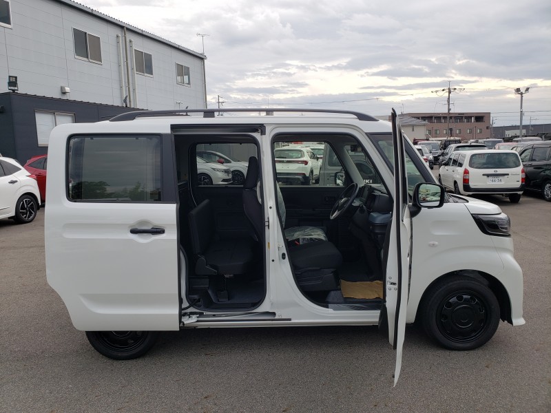 スペーシアベース5枚目