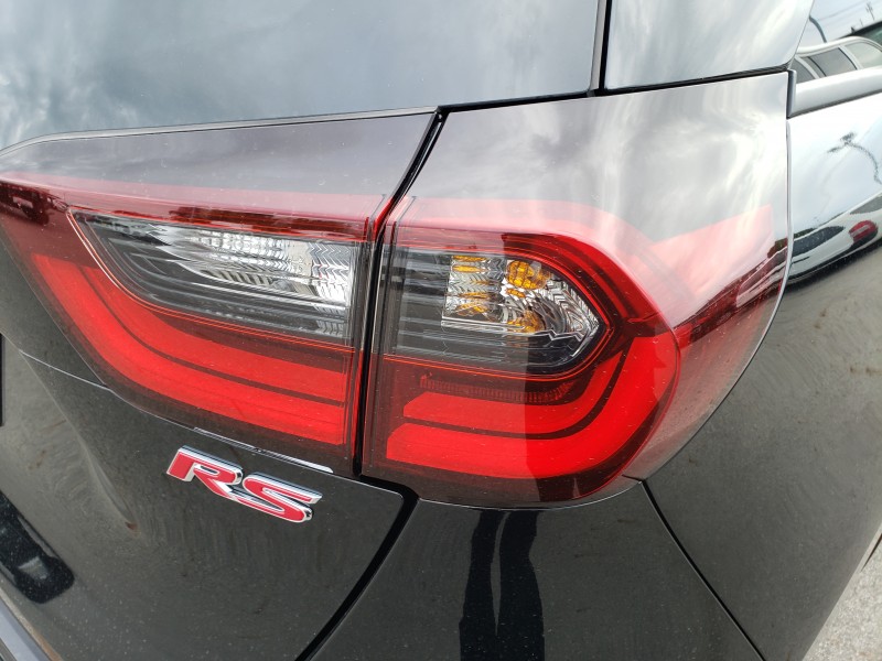 フィット13枚目