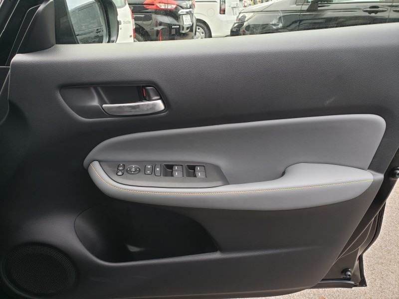 フィット16枚目