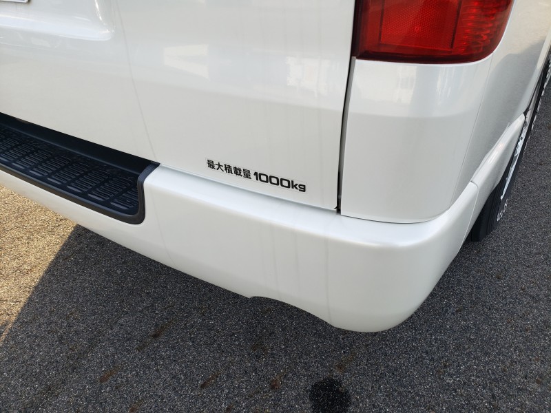 ハイエースバン15枚目