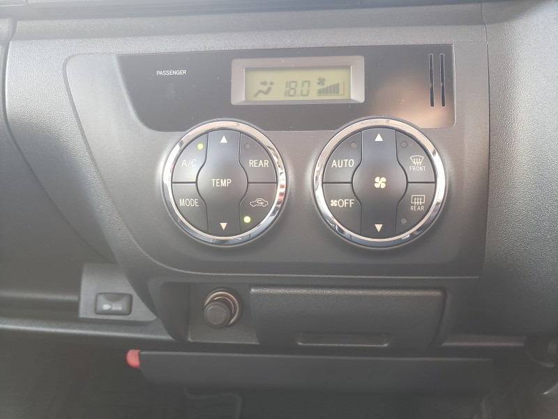 ハイエースバン26枚目