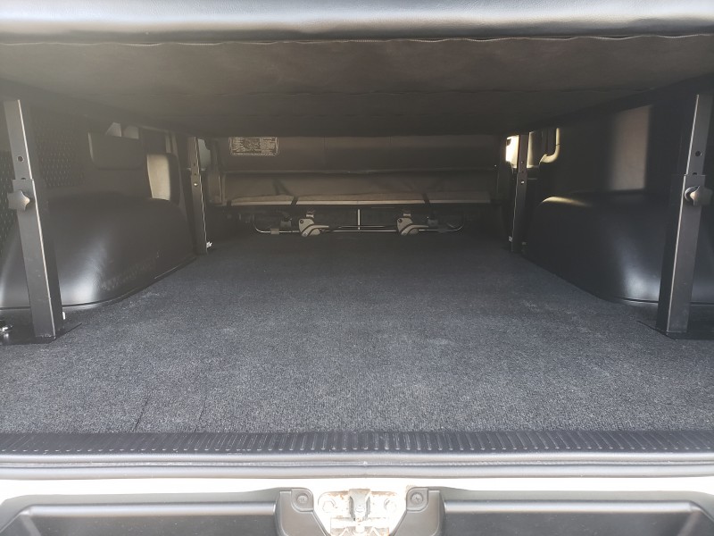 ハイエースバン8枚目