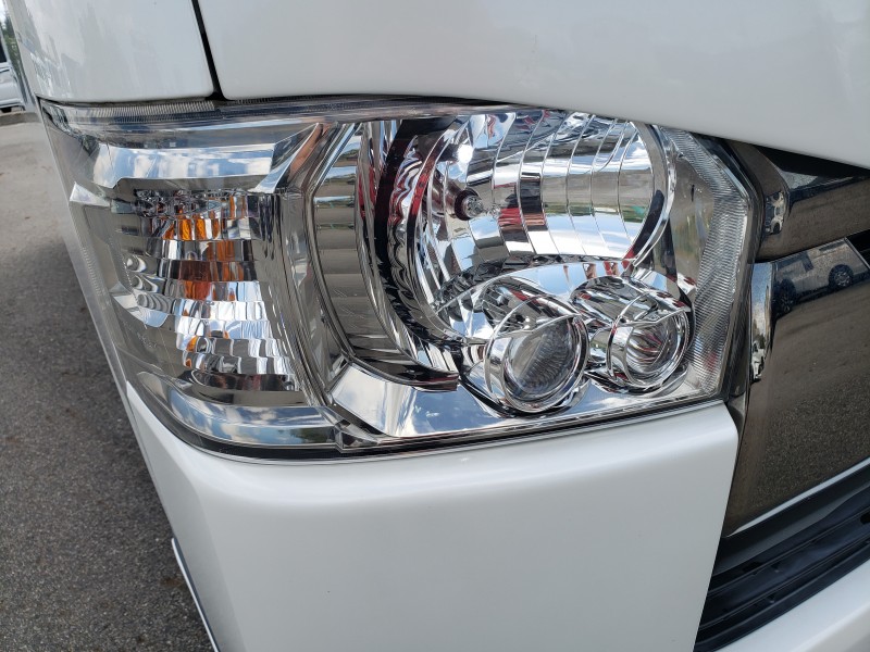 ハイエースバン10枚目