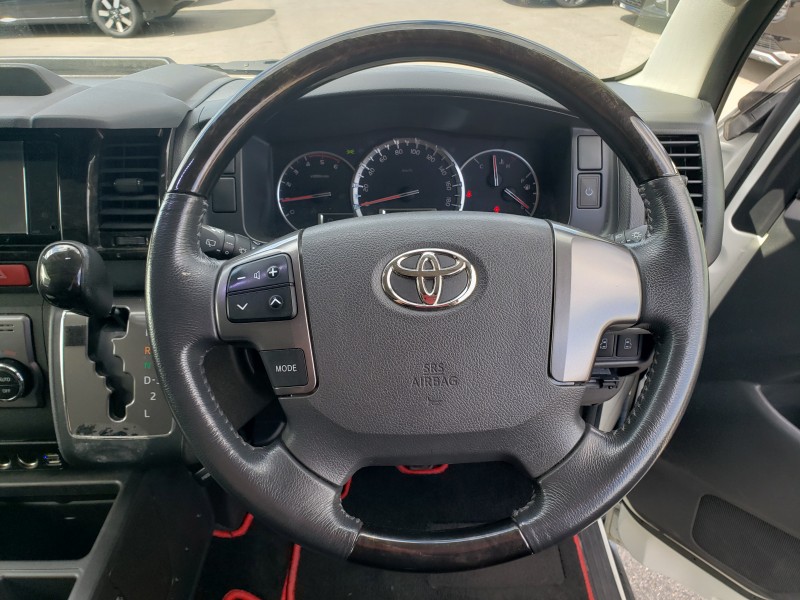 ハイエースバン19枚目