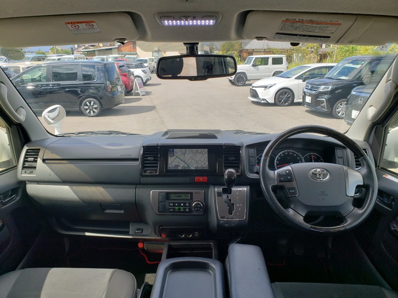 ハイエースバン37枚目