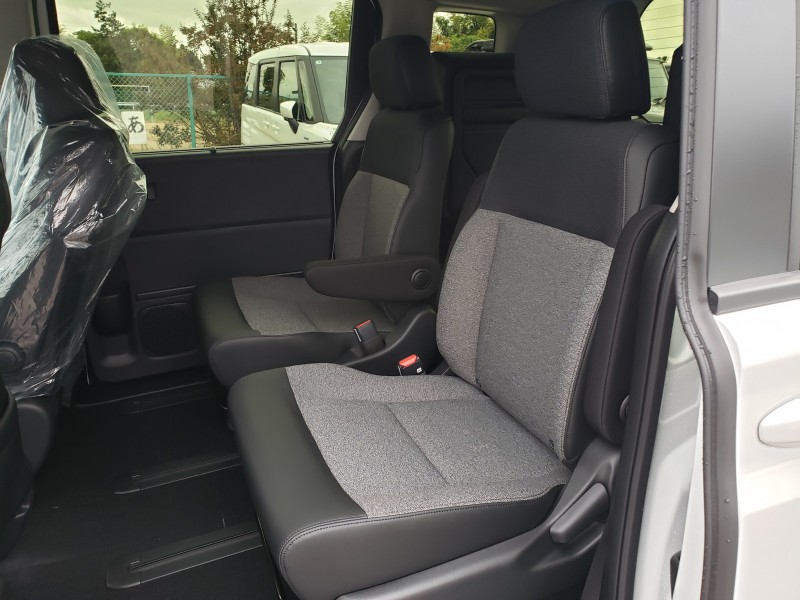 フリード34枚目