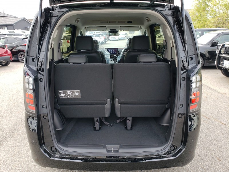 フリード30枚目