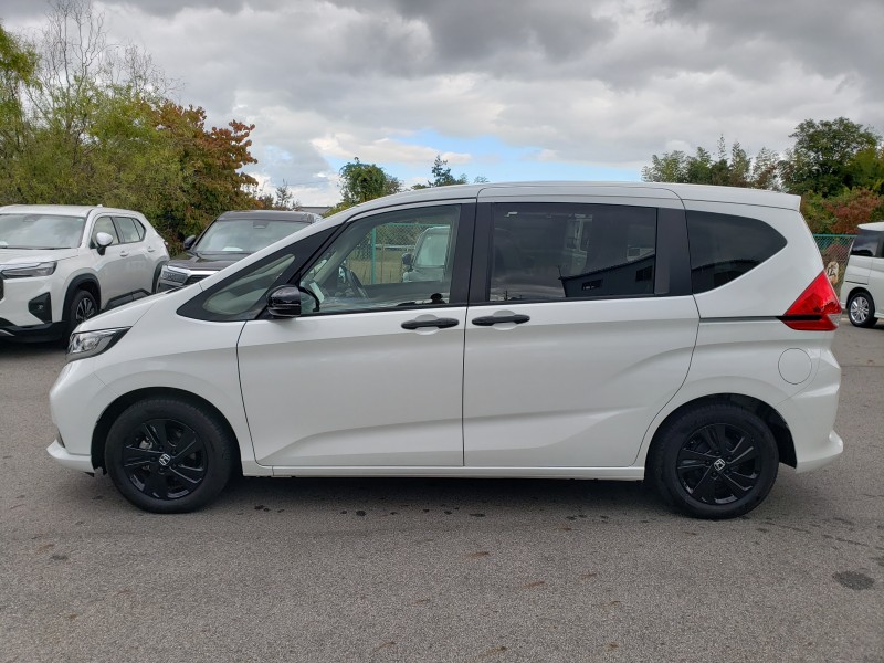 フリードプラス9枚目