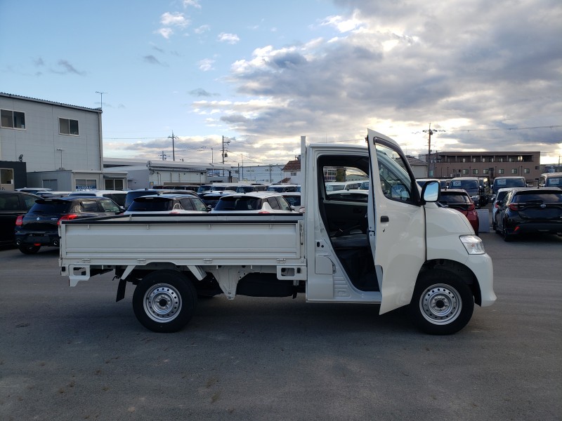 タウンエーストラック5枚目