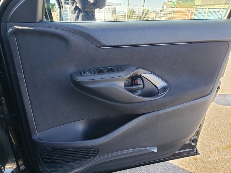 ヤリスクロス11枚目