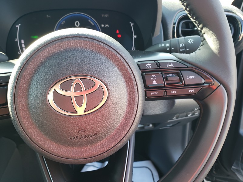 ヤリスクロス12枚目