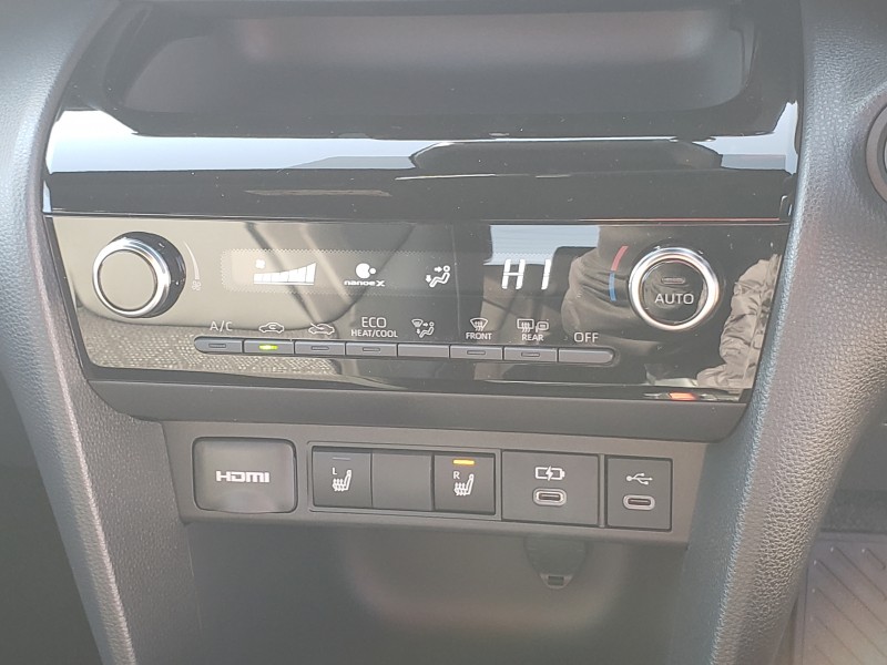 ヤリスクロス18枚目