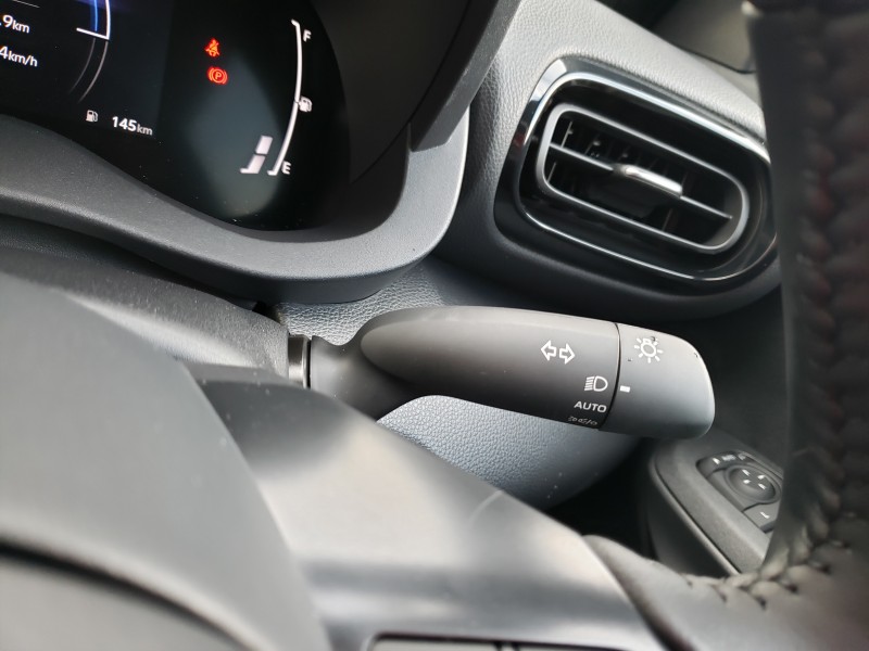 ヤリスクロス24枚目