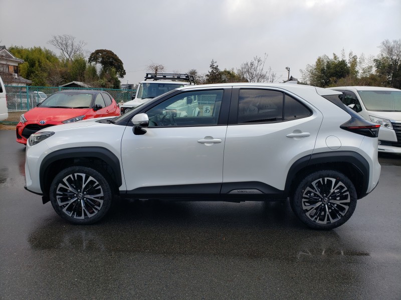 ヤリスクロス8枚目