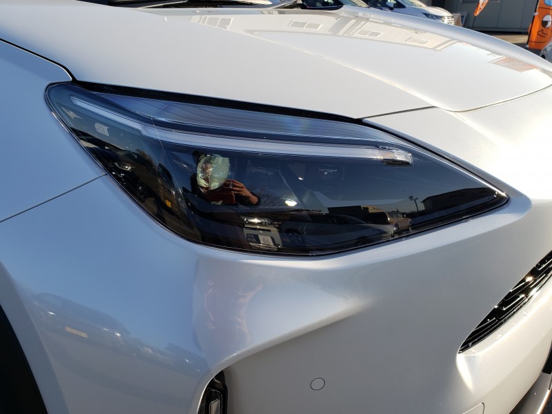 ヤリスクロス10枚目