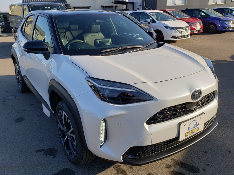 ヤリスクロス2枚目