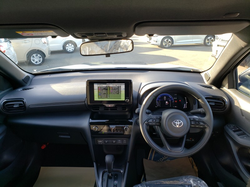 ヤリスクロス34枚目