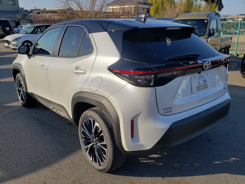 ヤリスクロス7枚目