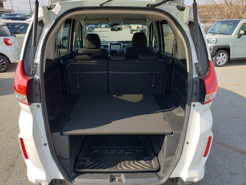 フリードプラス5枚目